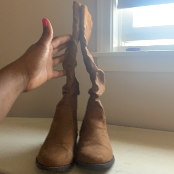 Young Girl’s Sam Edelman slouchy Knee Boots - Picture 3 of 11